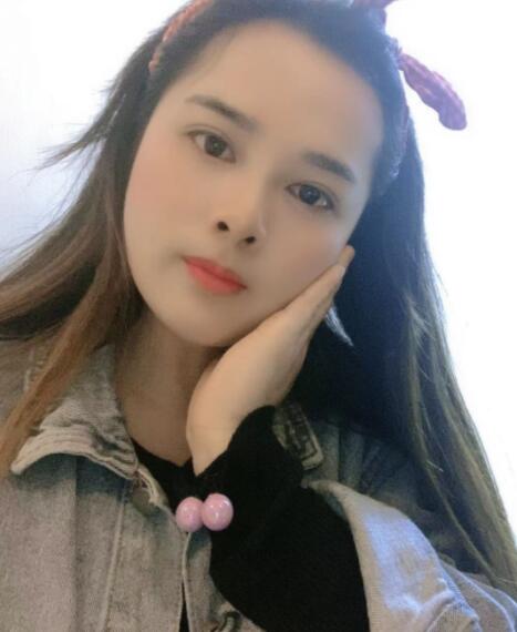 曾经大奶jS下海莉莉